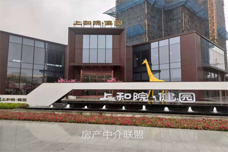 一实小附近东旺家园3室2厅1卫76万115m2精装修出售